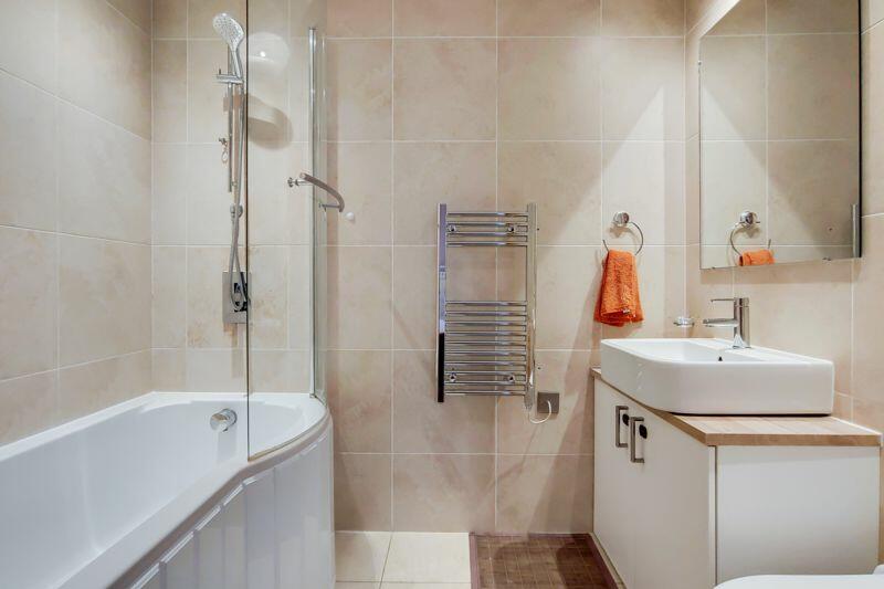 Ensuite bathroom