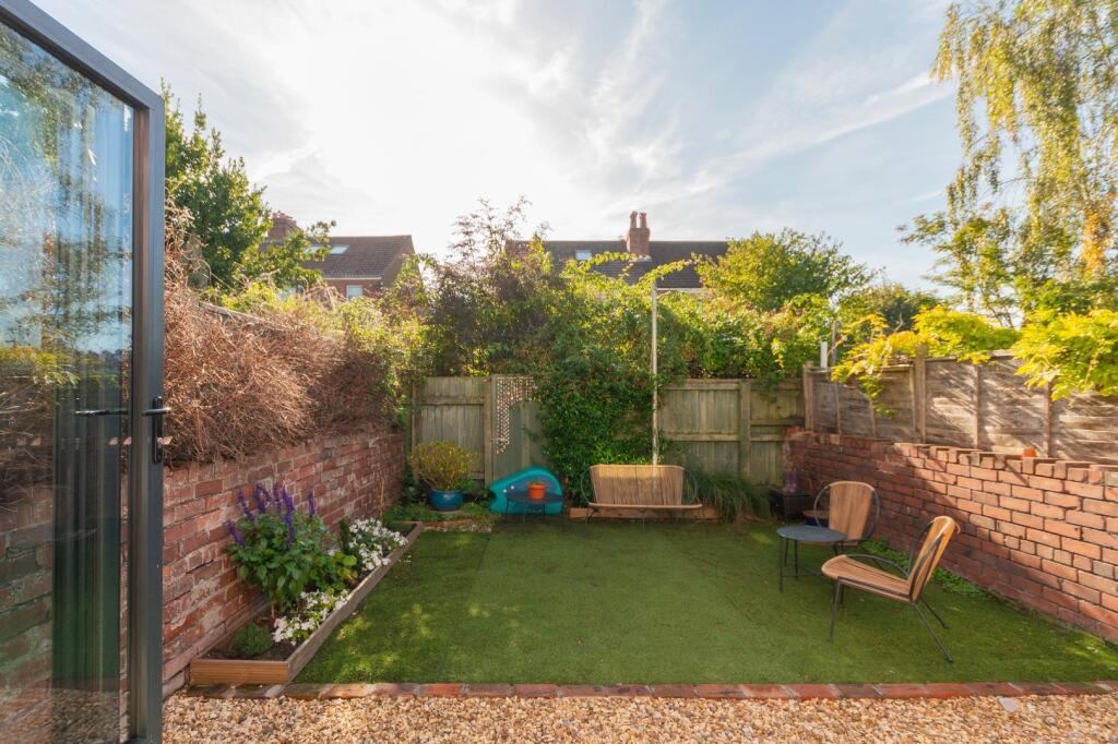 3B9RKE - External C.jpg