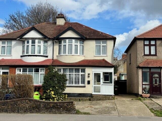 3 Bed semi-detached House to rent