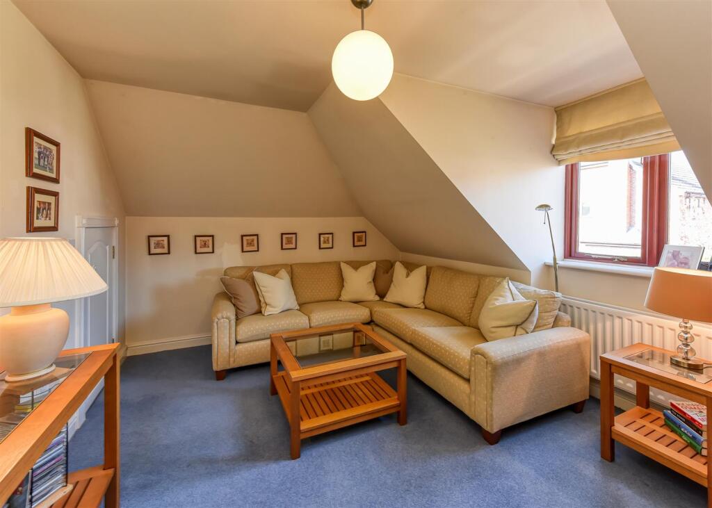 5 Hellier Drive-Bedroom 2.jpg