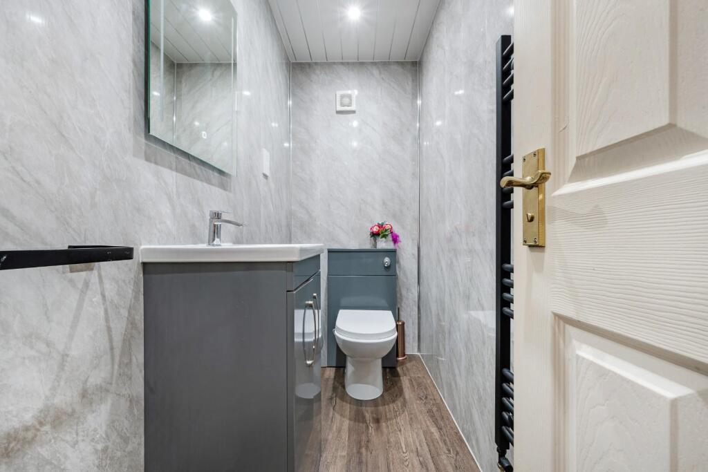 58 Threadfold Way HDR-11.jpg