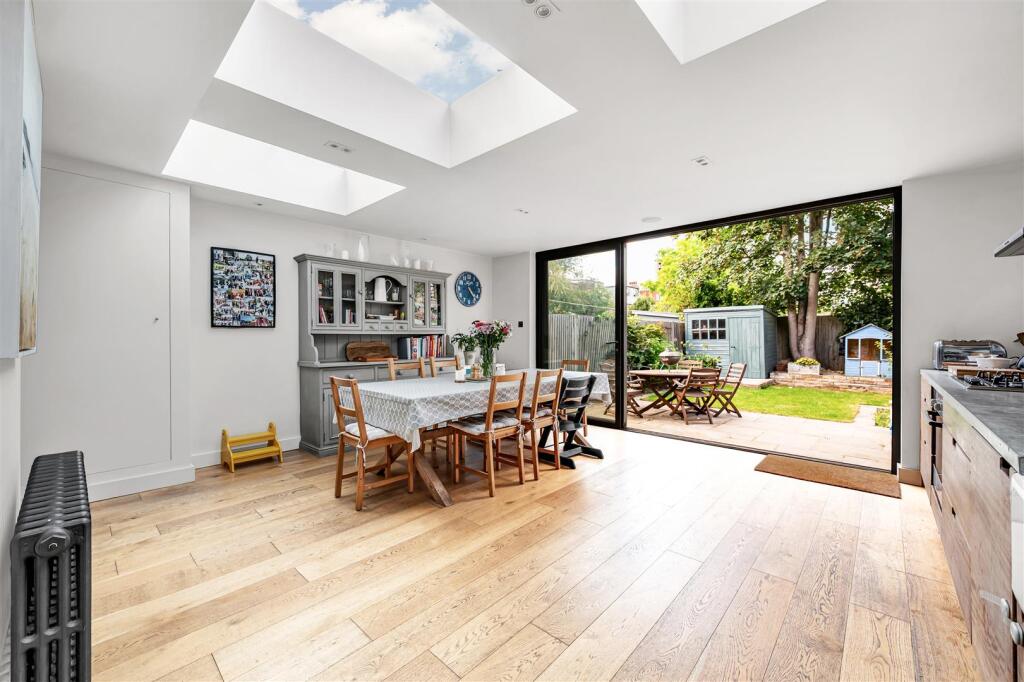 14 Grasmere Avenue-8.jpg