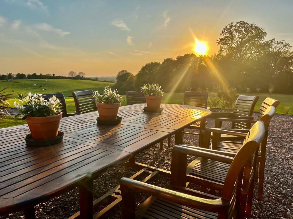 WhatsApp Image 2022-06-04 at 4.47.53 PM (1).jpg