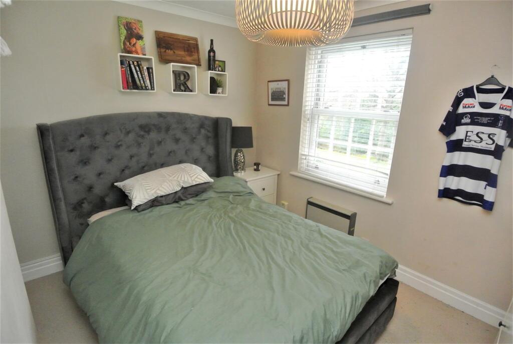 Bedroom 2.JPG
