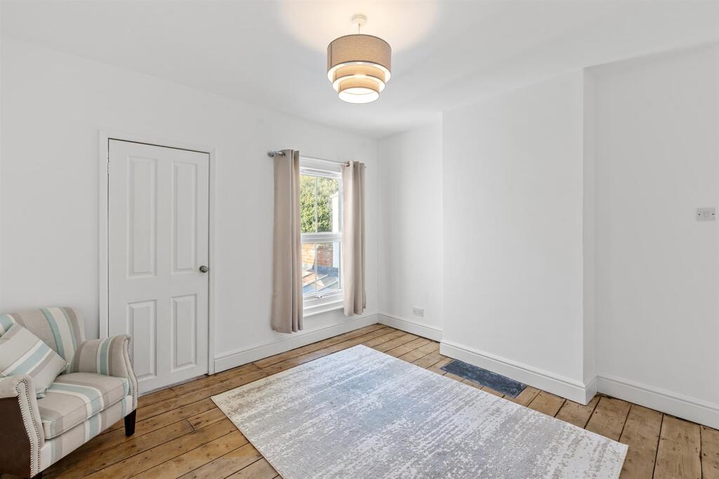 39 Cardiff Road-013.jpg