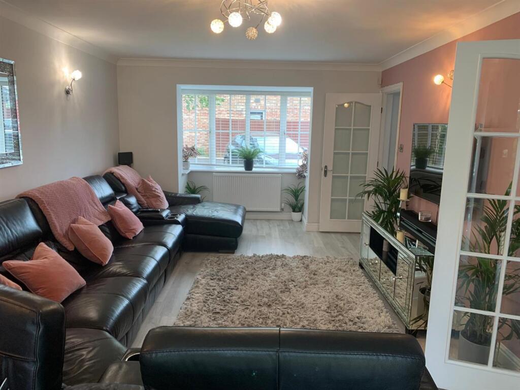 WhatsApp Image 2025-07-25 at 09.34.43.jpeg