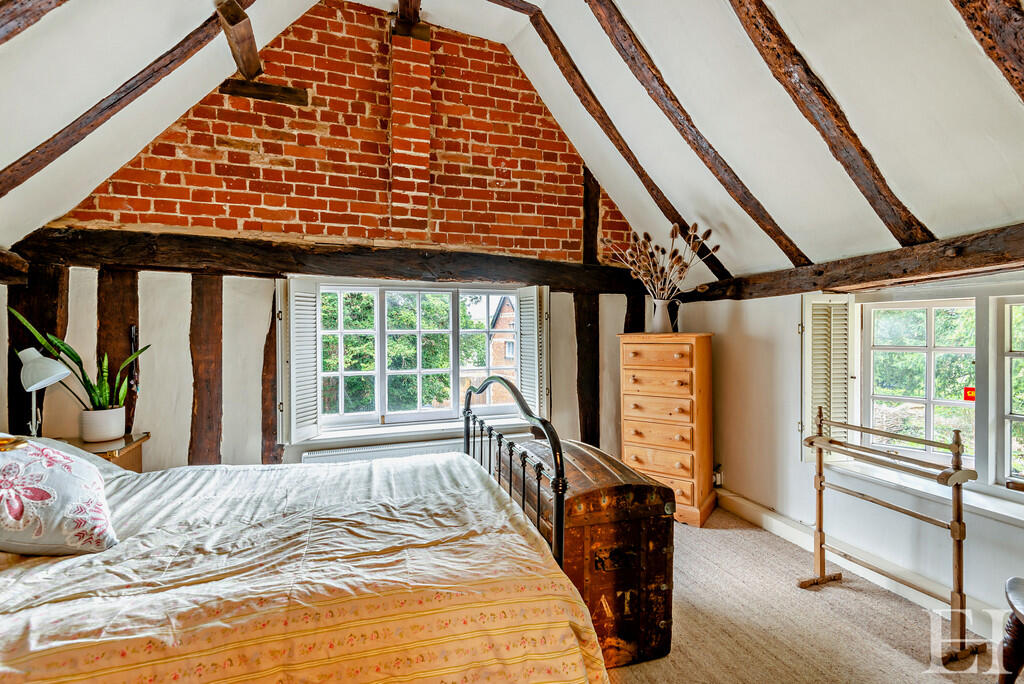 8608849-interiorW...