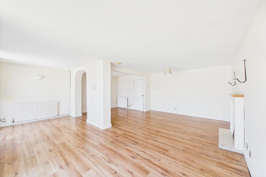 CAM03416G0-PR0082...