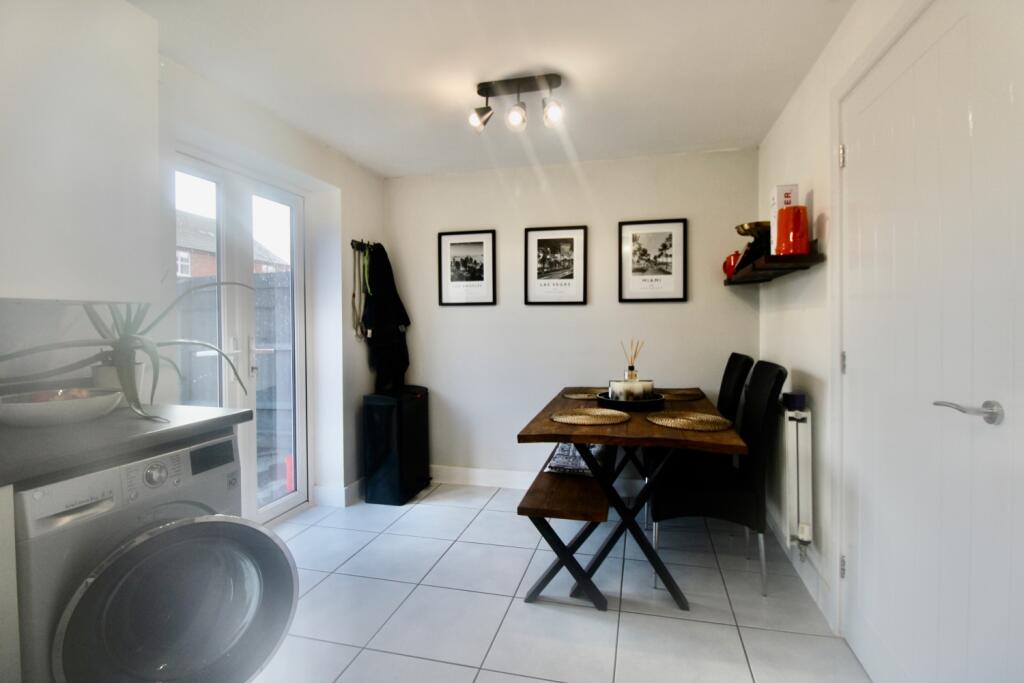 Kitchen diner