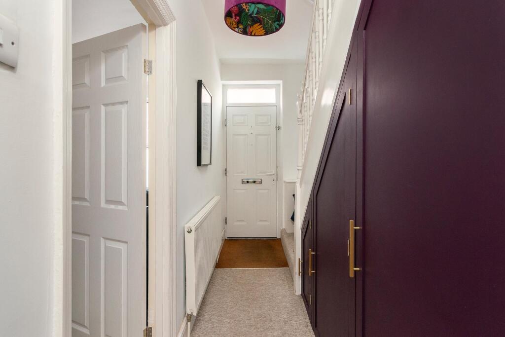 1A1R6BR - Hallway B.jpg