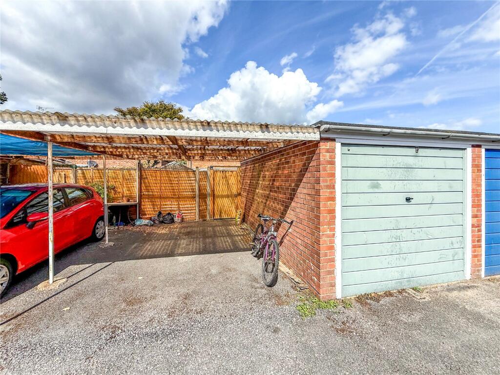 Car Port/Garage