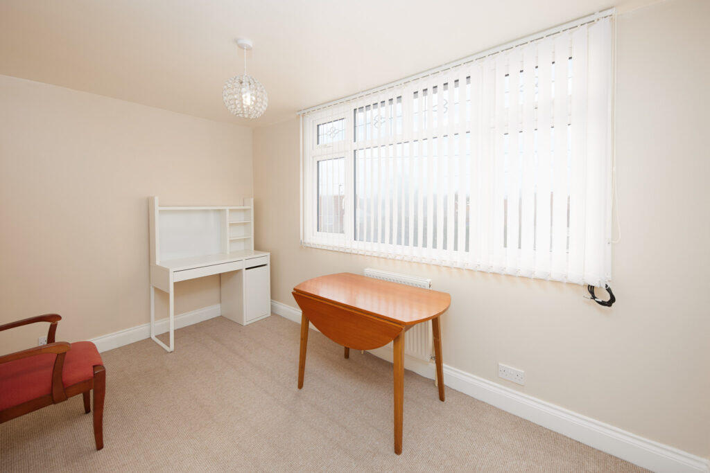 Carlton Bedroom 2