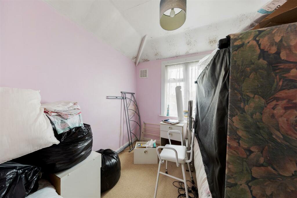 Priors Croft, E17