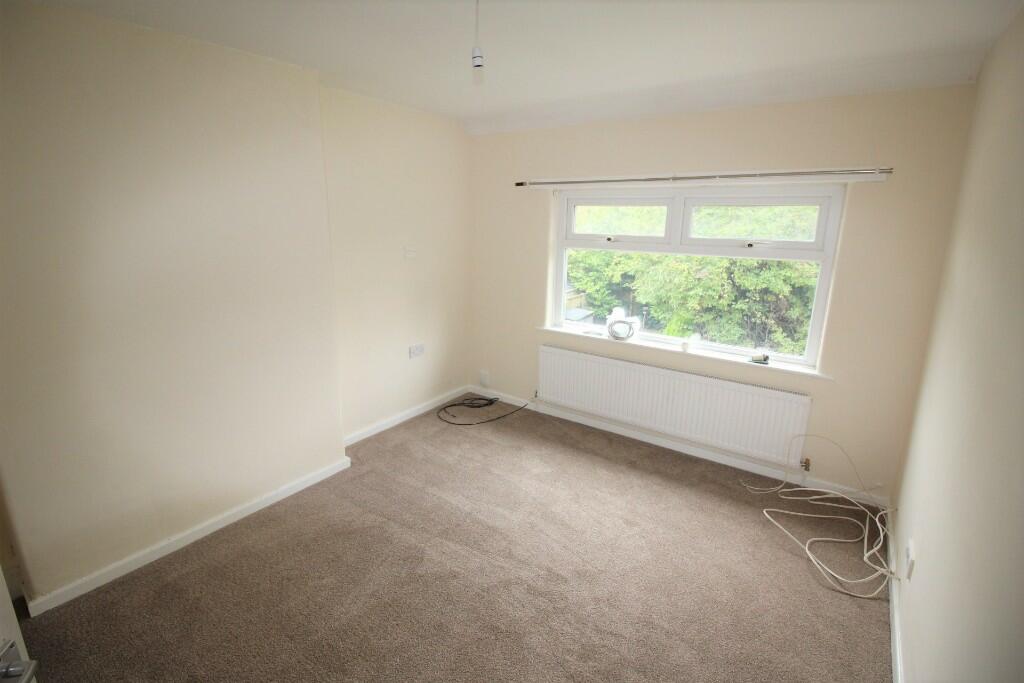 Bedroom (e)