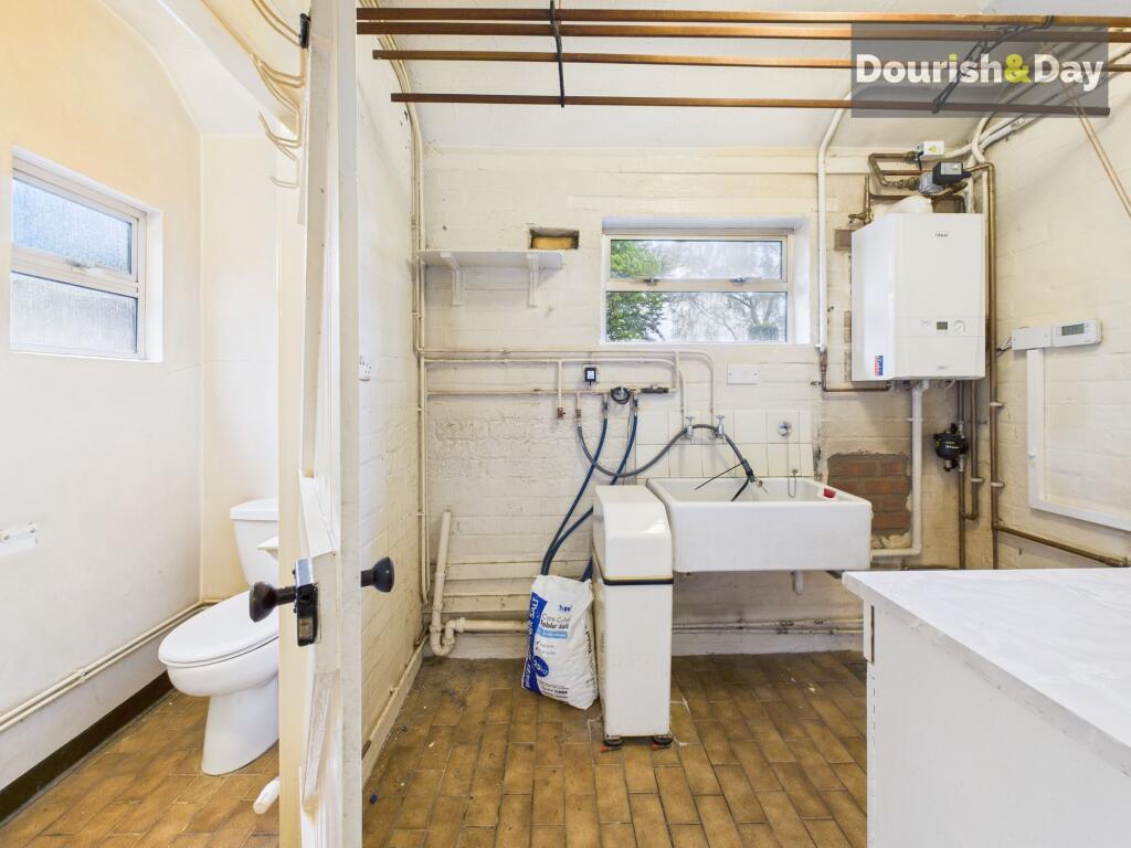 Utility Room / WC