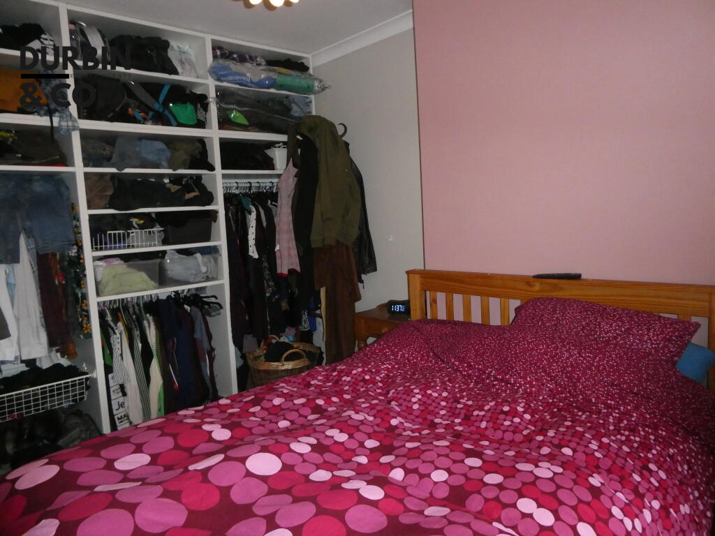 BEDROOM 2 (MASTER)