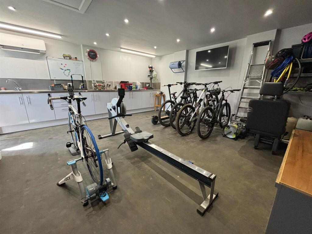 PHOTO-2025-05-01-13-53-16 (10).jpg