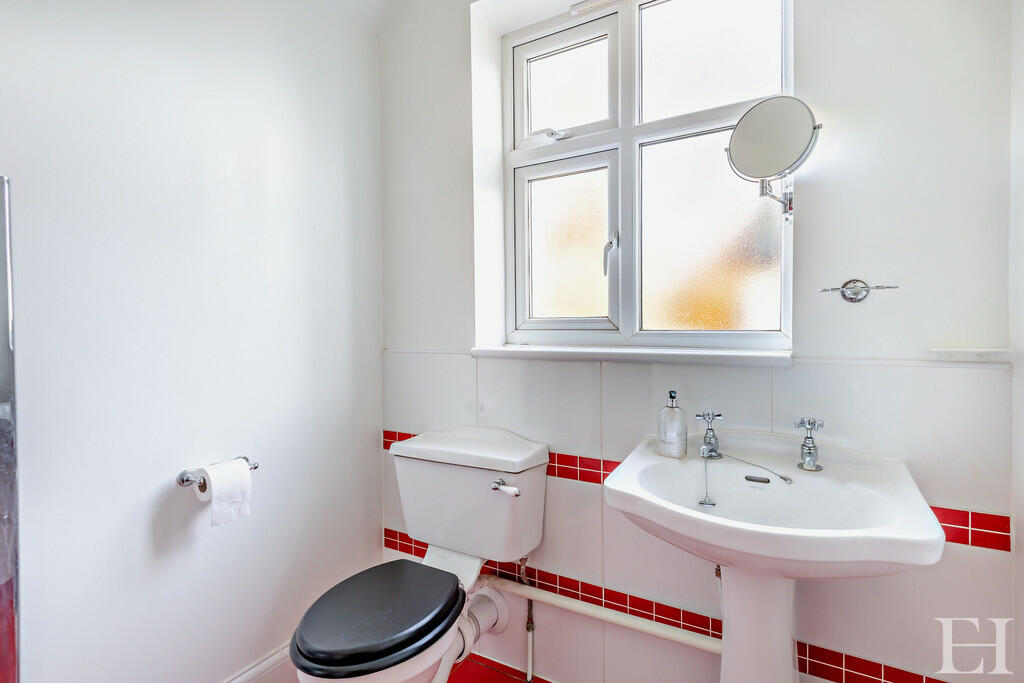 8629705-interior2...