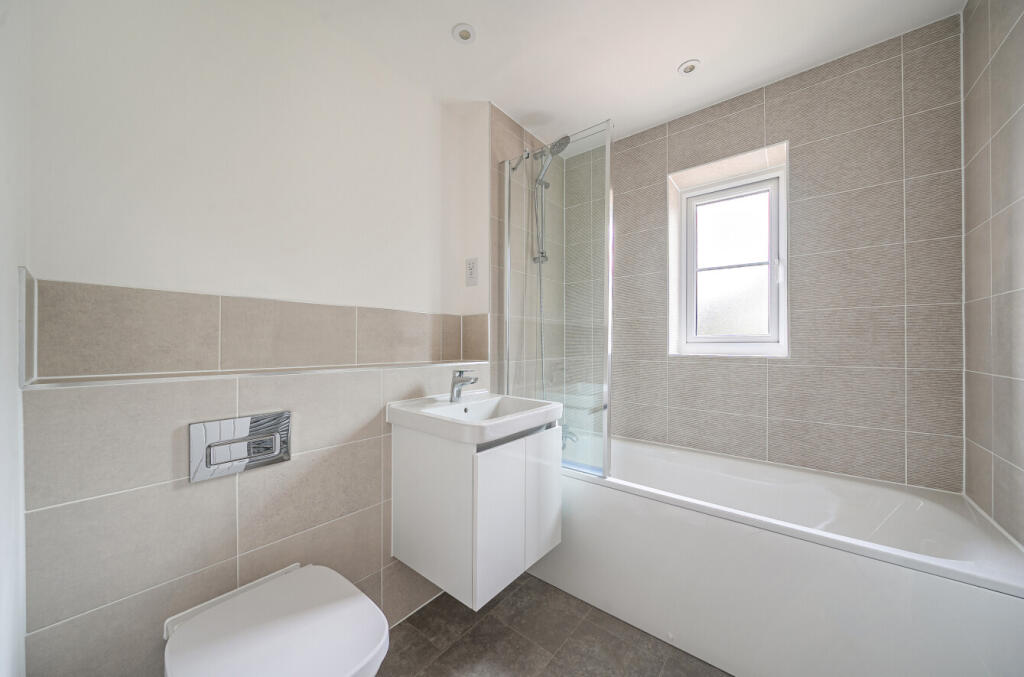 1388547-11-693829...