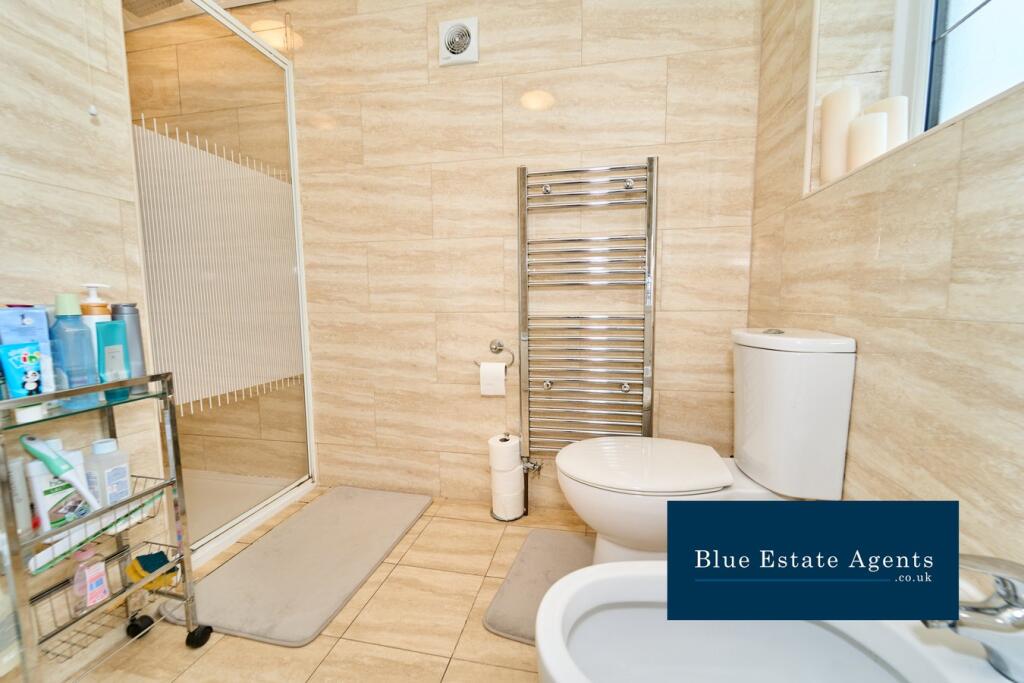 Family Bathroom Suite