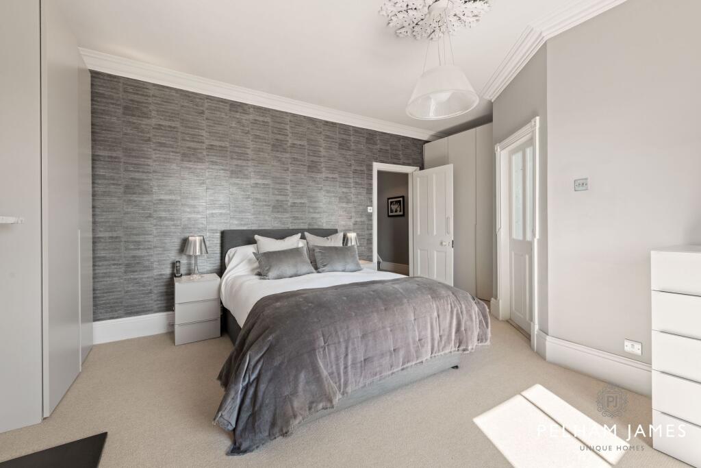 Principal Suite, 68 Tinwell Road, Stamford