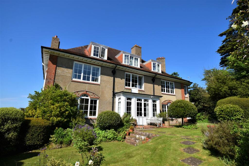 Rear Elevation..JPG