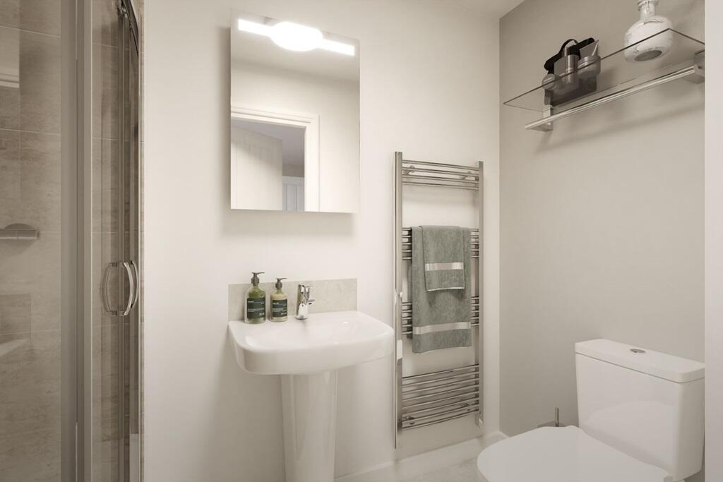 A handy ensuite serves the main bedroom