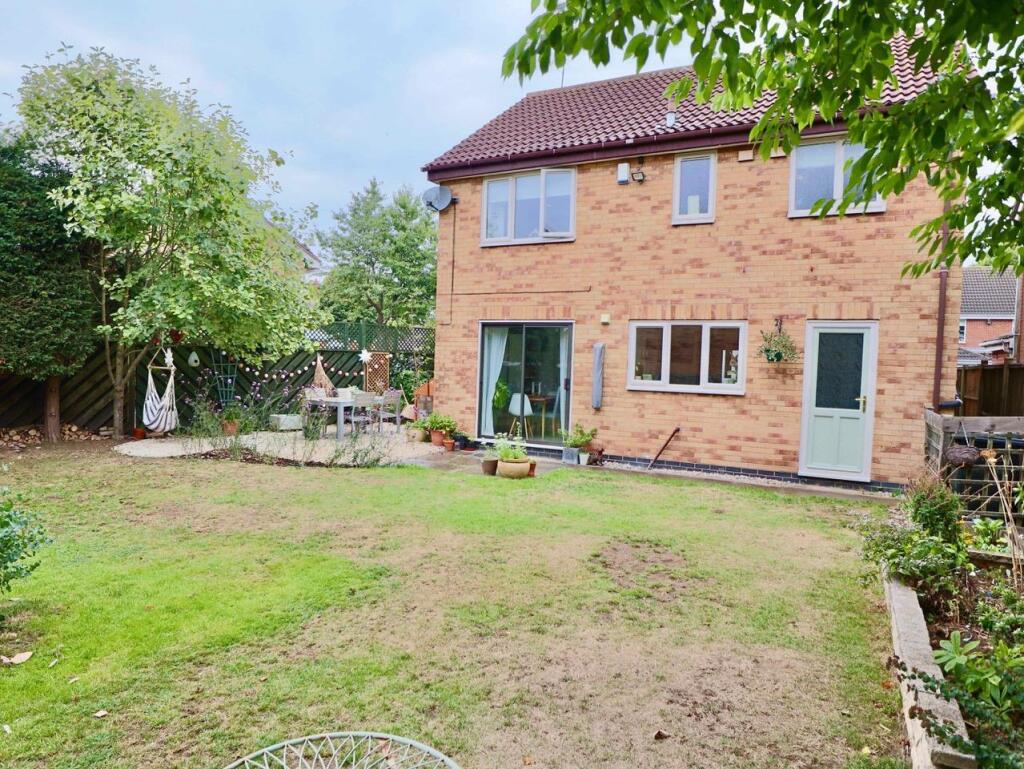 Outside - Southerly Facing Secluded Rear Garden