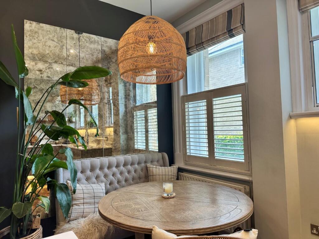 Kitchen Breakfast.jpg