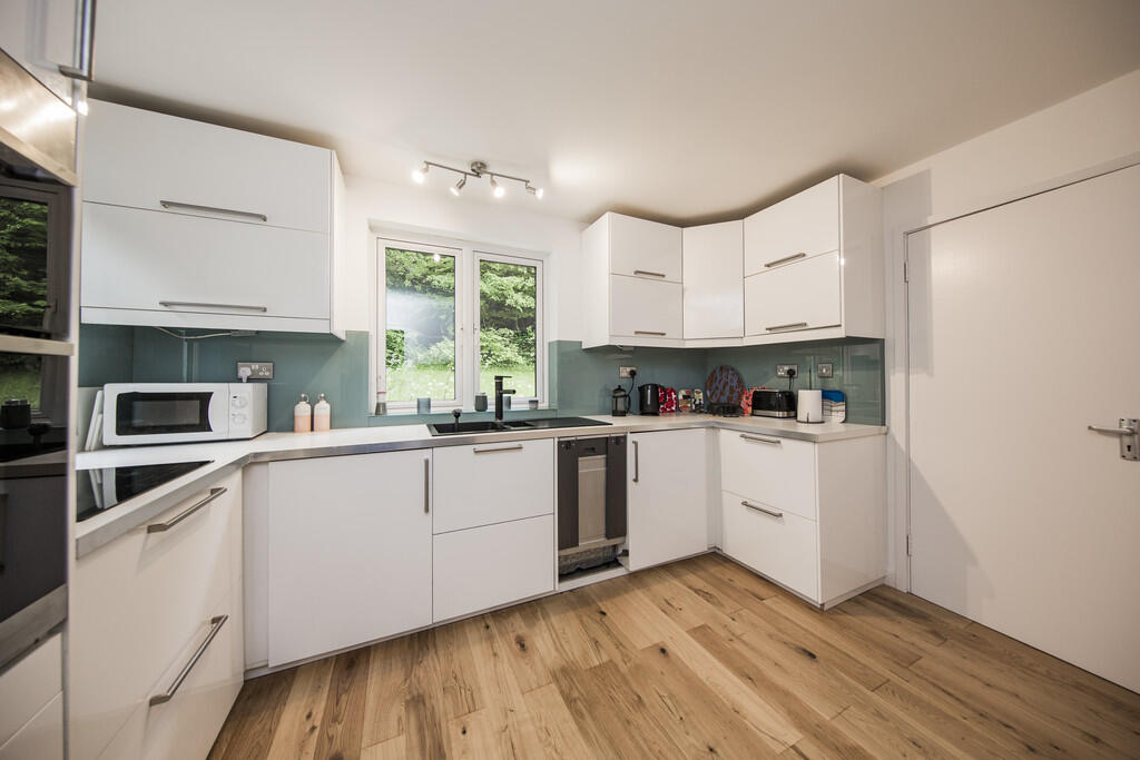Kitchen 2