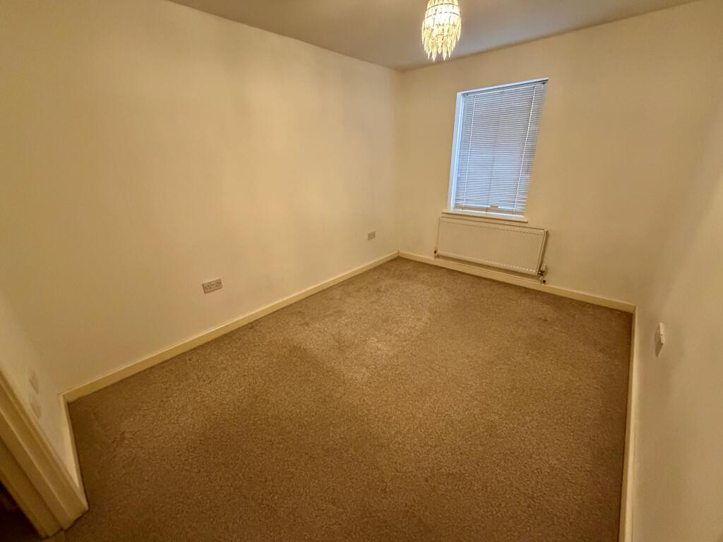 BEDROOM ROOM