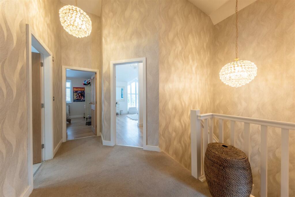 127a Crewe Road-044.jpg