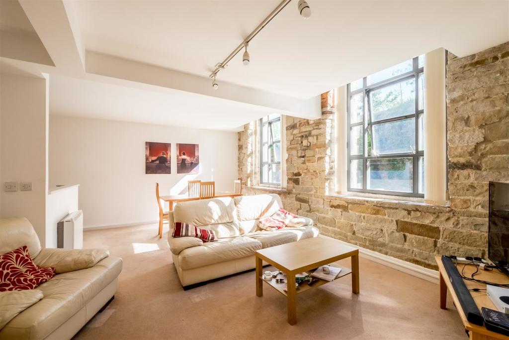 Open Plan Living/Dining area