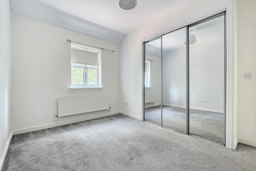 1339739-4-689b4e3...