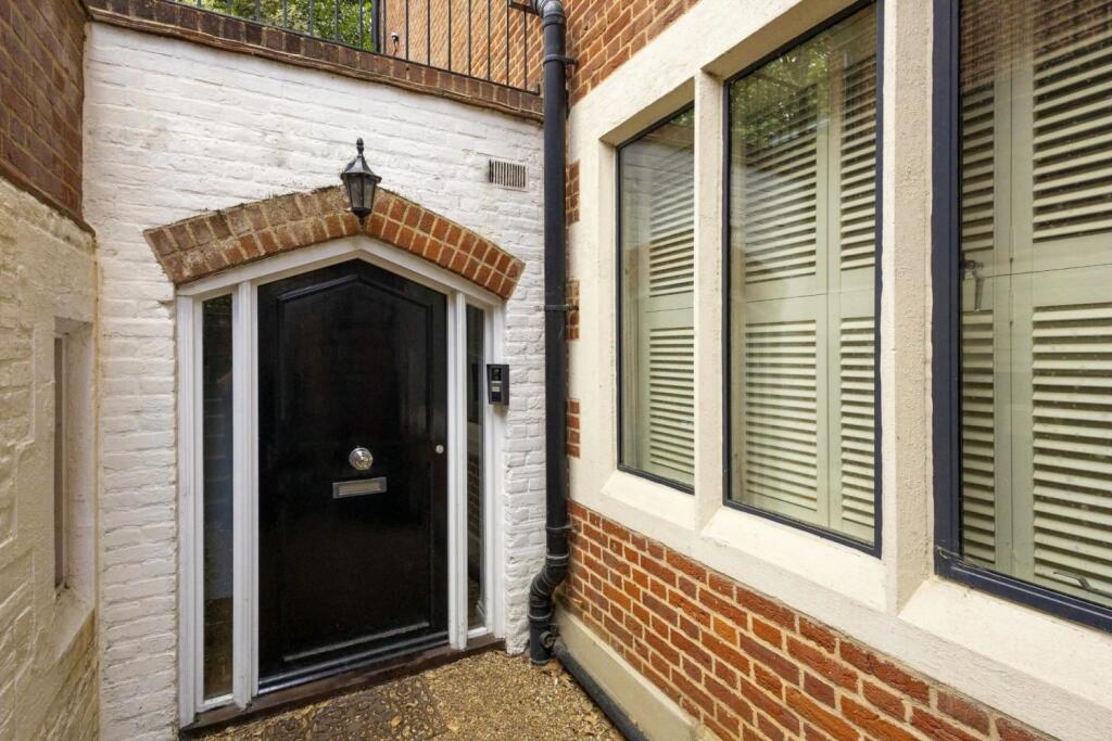 73 NDR New Entrance Door