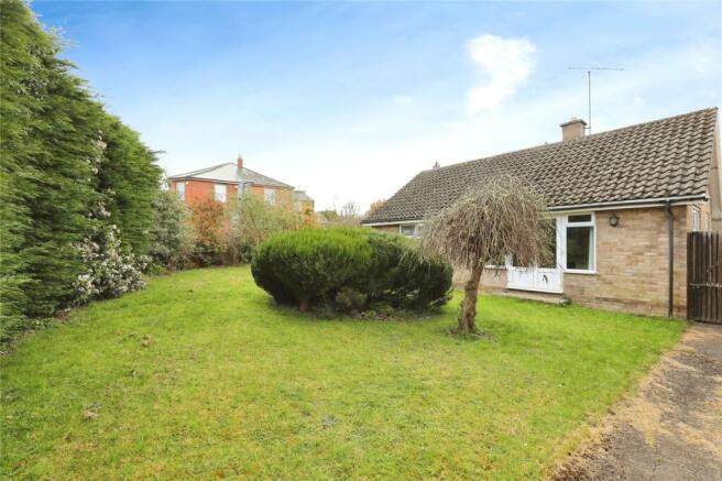 Front Gdn T202510271300.jpeg