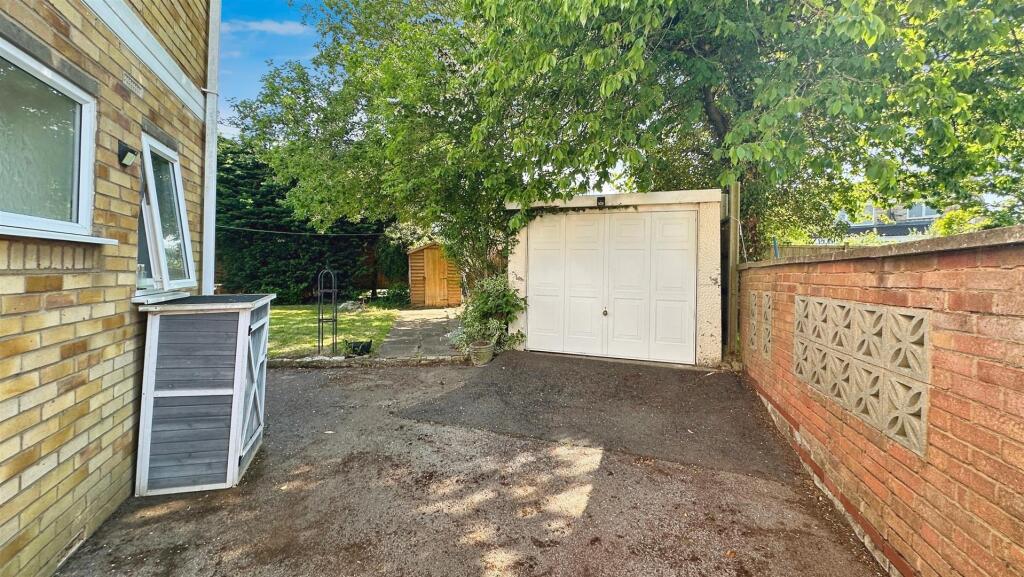 4e08c55b--46E6-8467-47426703332C-37016-00000BA8B5C