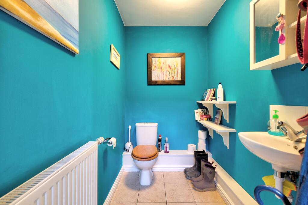 Cloakroom WC