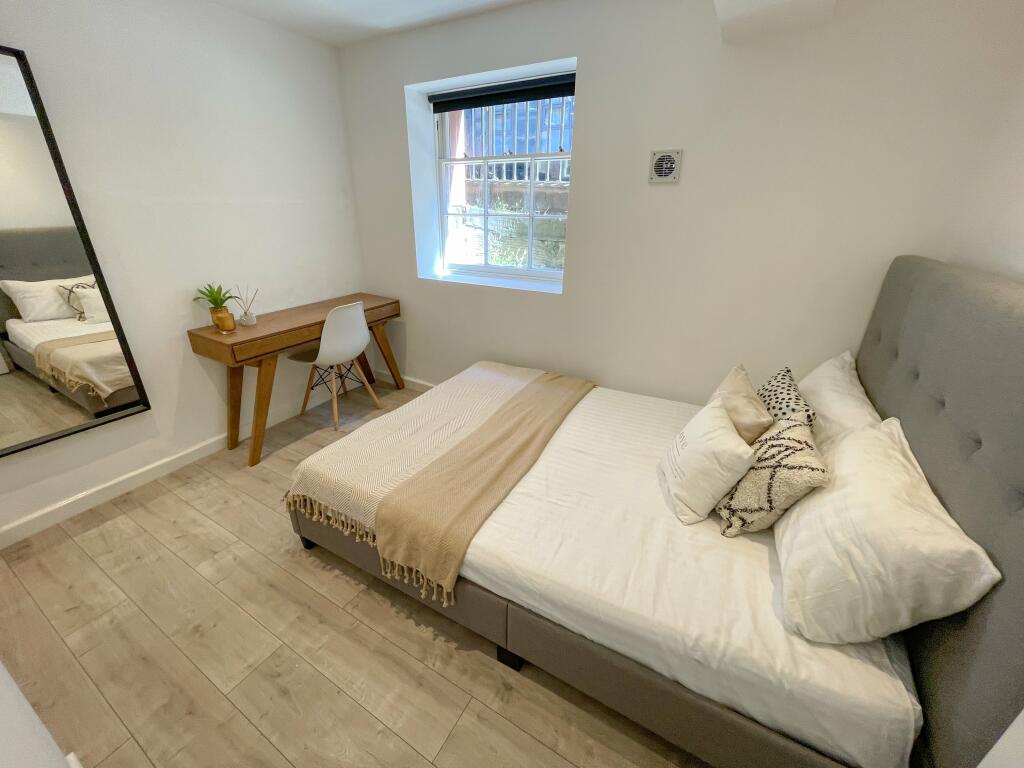 Flat 1, 26 Colquitt 