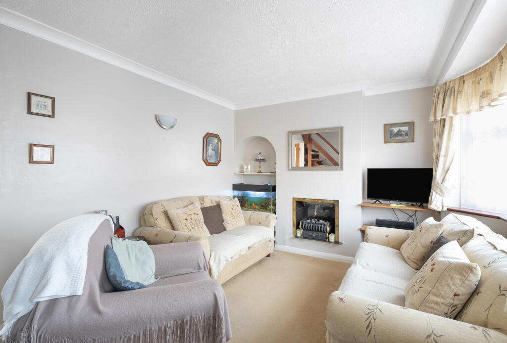 1302132-14-683f4a...