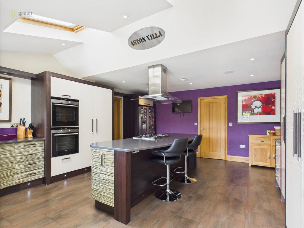 CAM03830G0-PR0156...