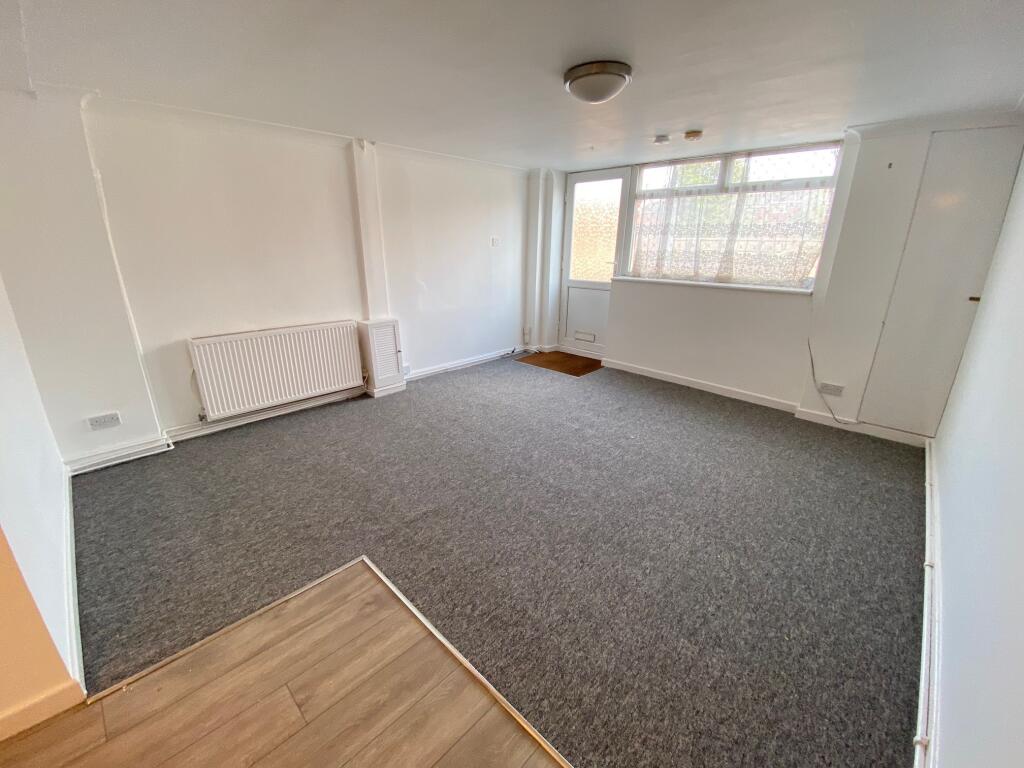 Lounge/Bedroom