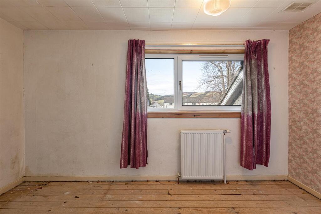 14 Eastfield Road Selkirk 24.JPG