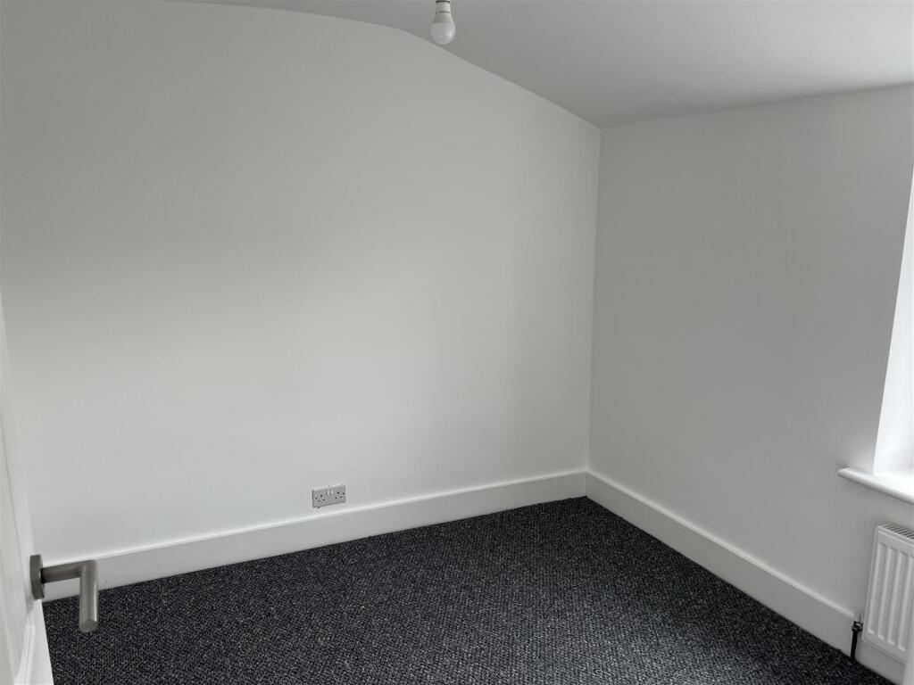 Bedroom 3.JPG