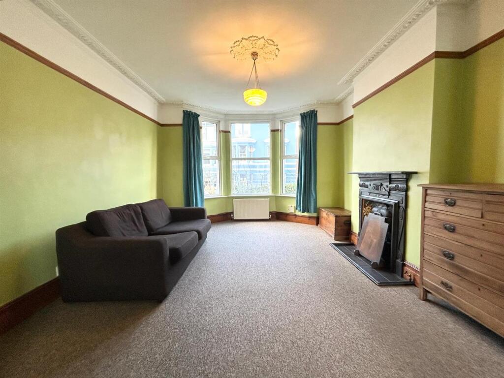 Open Plan Lounge Diner