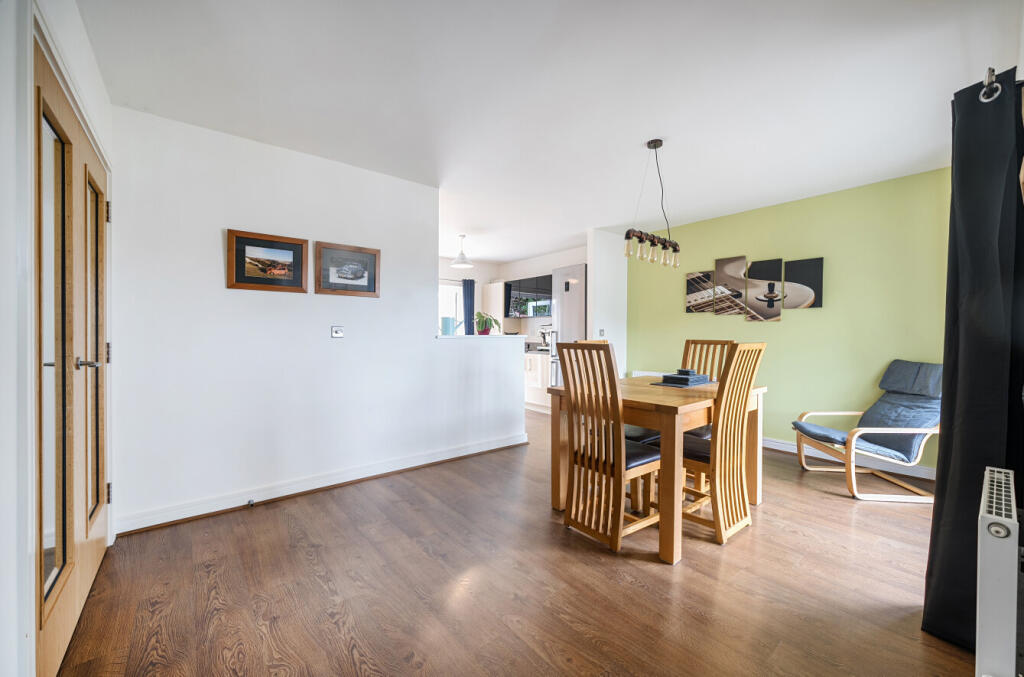 1340810-16-68a606...