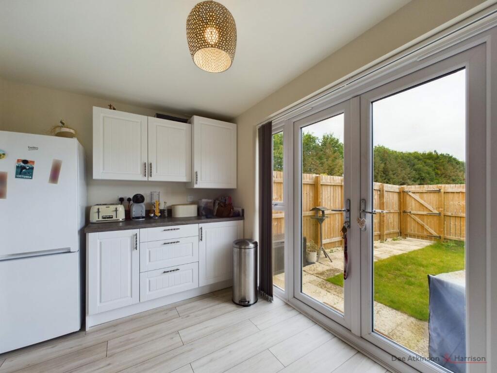Kitchen/Dining Area