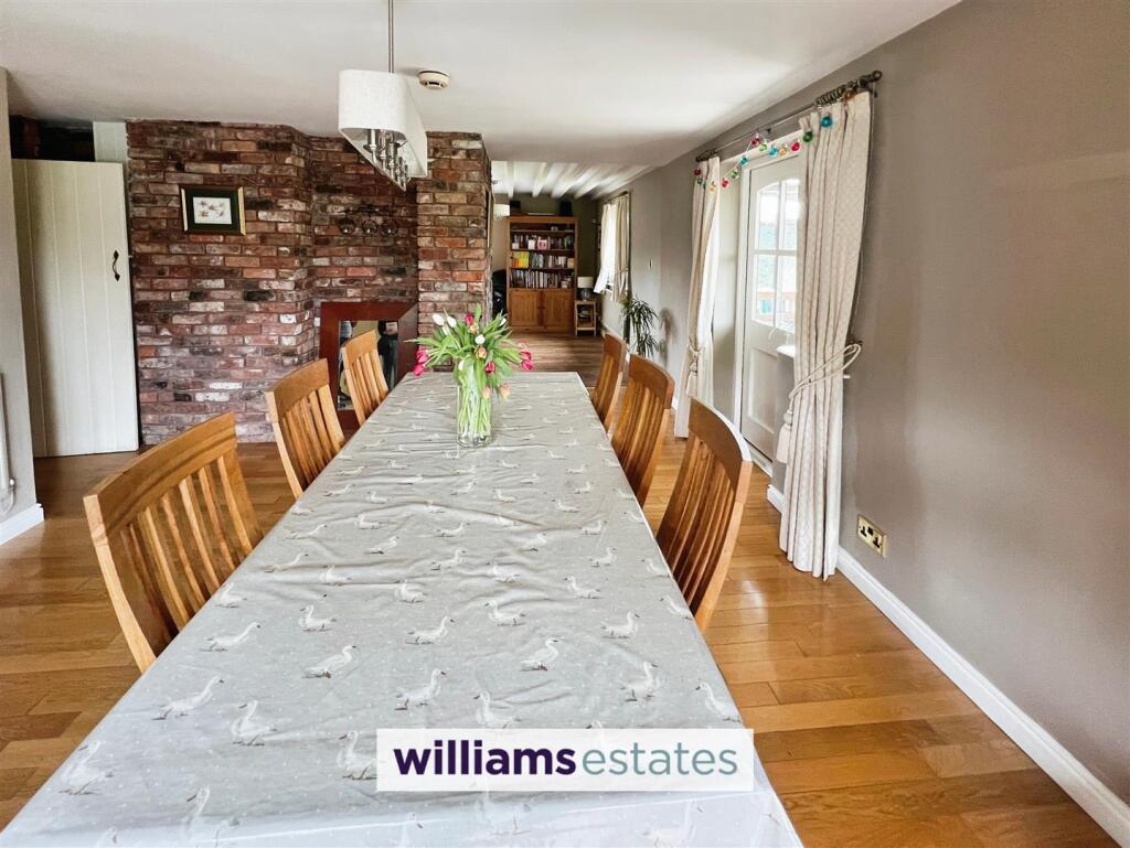 Kitchen Diner