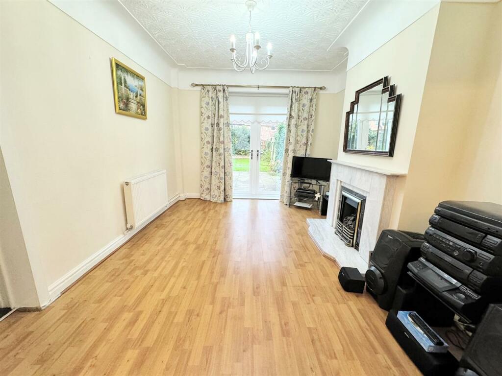Rear Lounge