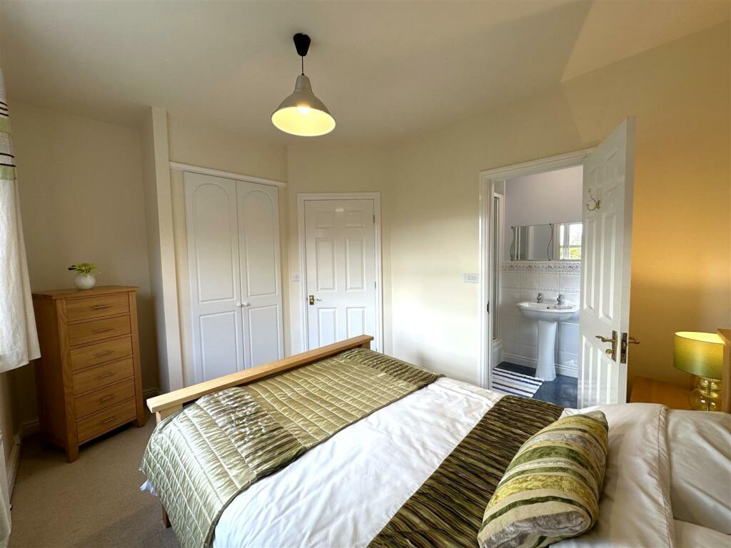 Second Bedroom Into En-Suite 710